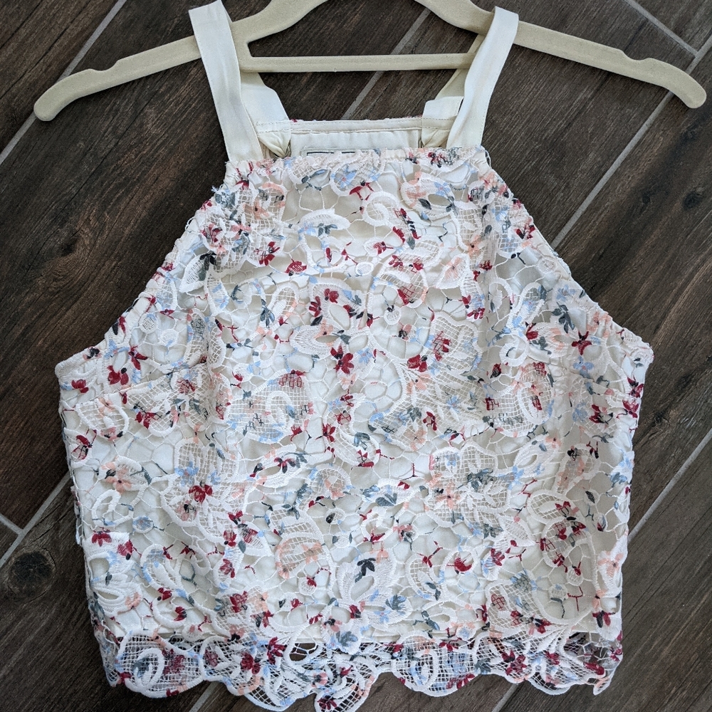Abercrombie&Fitch Eyelet Lace Crop Top